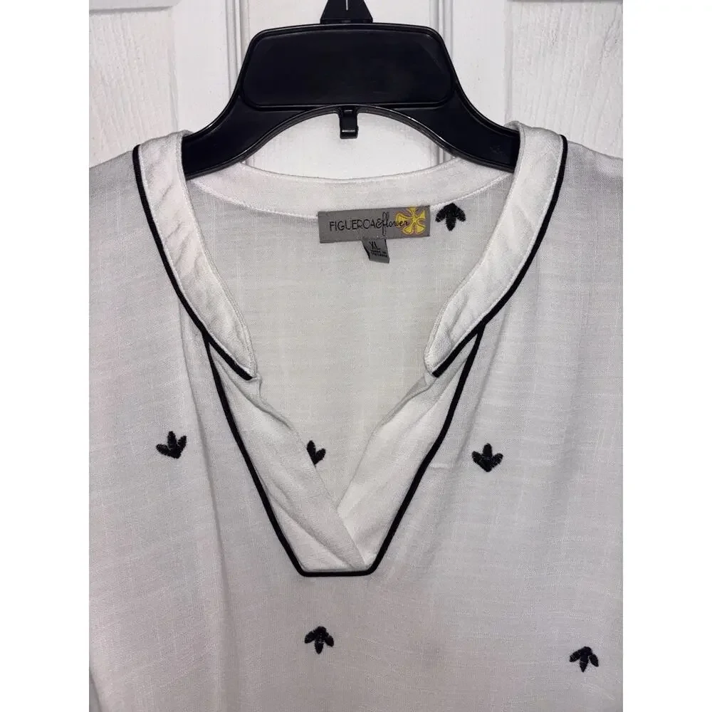 Anthropologie Fig & Flower White Black Embroidered V-Neck Blouse XL Boho
